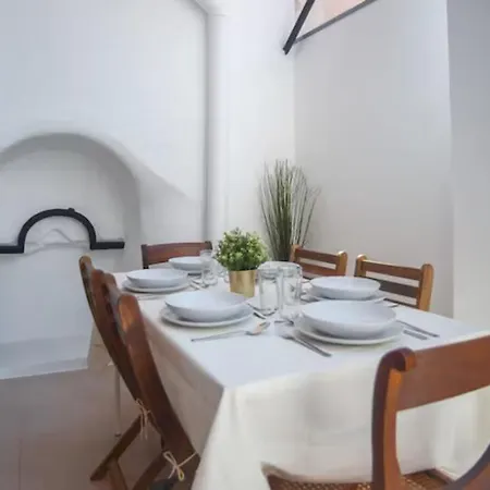 My Fair - Bairro Alto Fine Апартаменти Лісабон